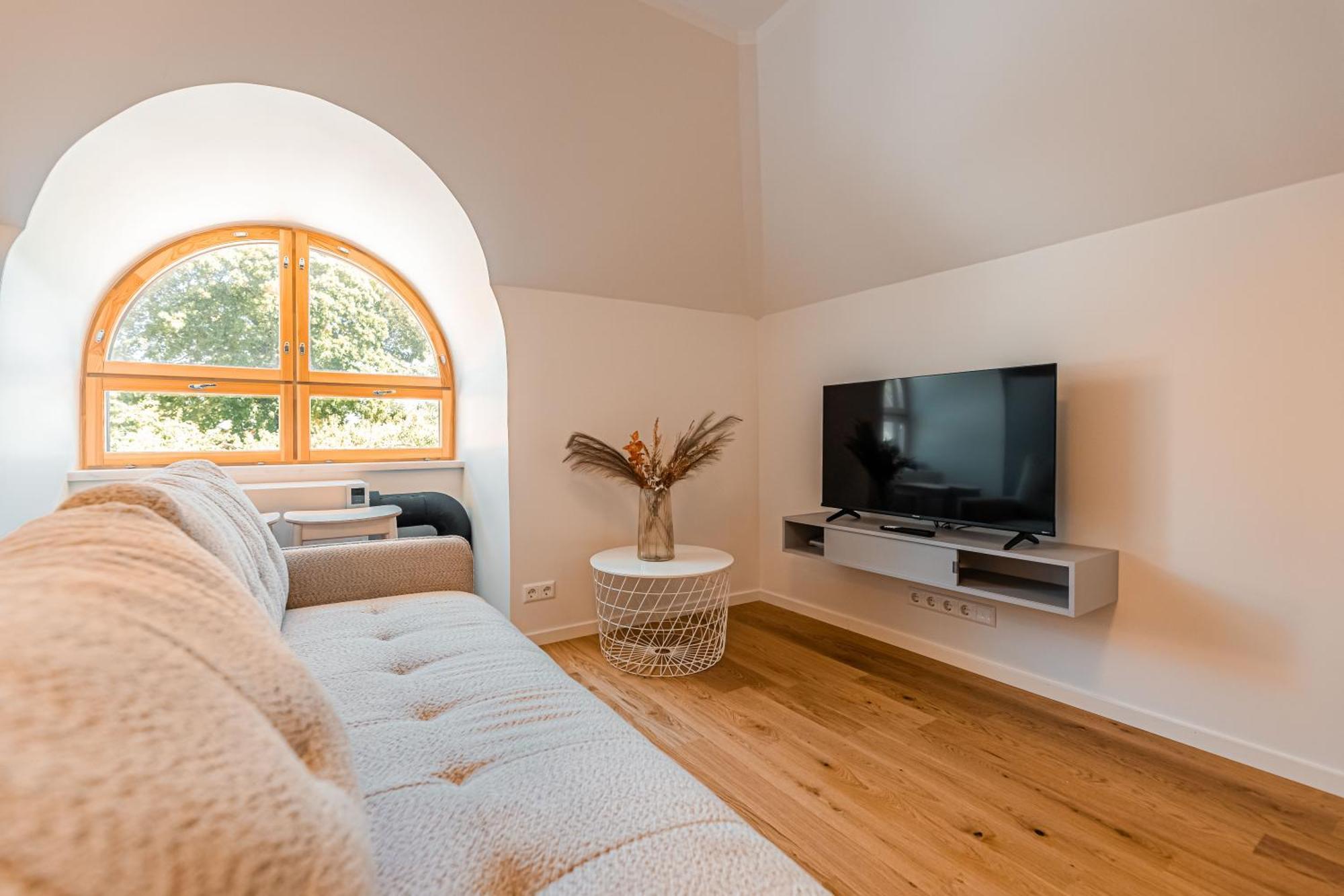 קורסארה Komandandi Apartments מראה חיצוני תמונה