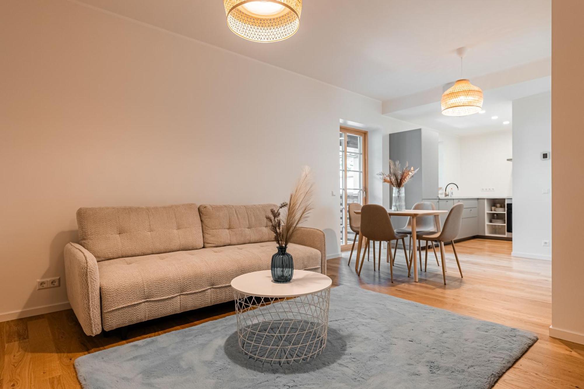 קורסארה Komandandi Apartments מראה חיצוני תמונה