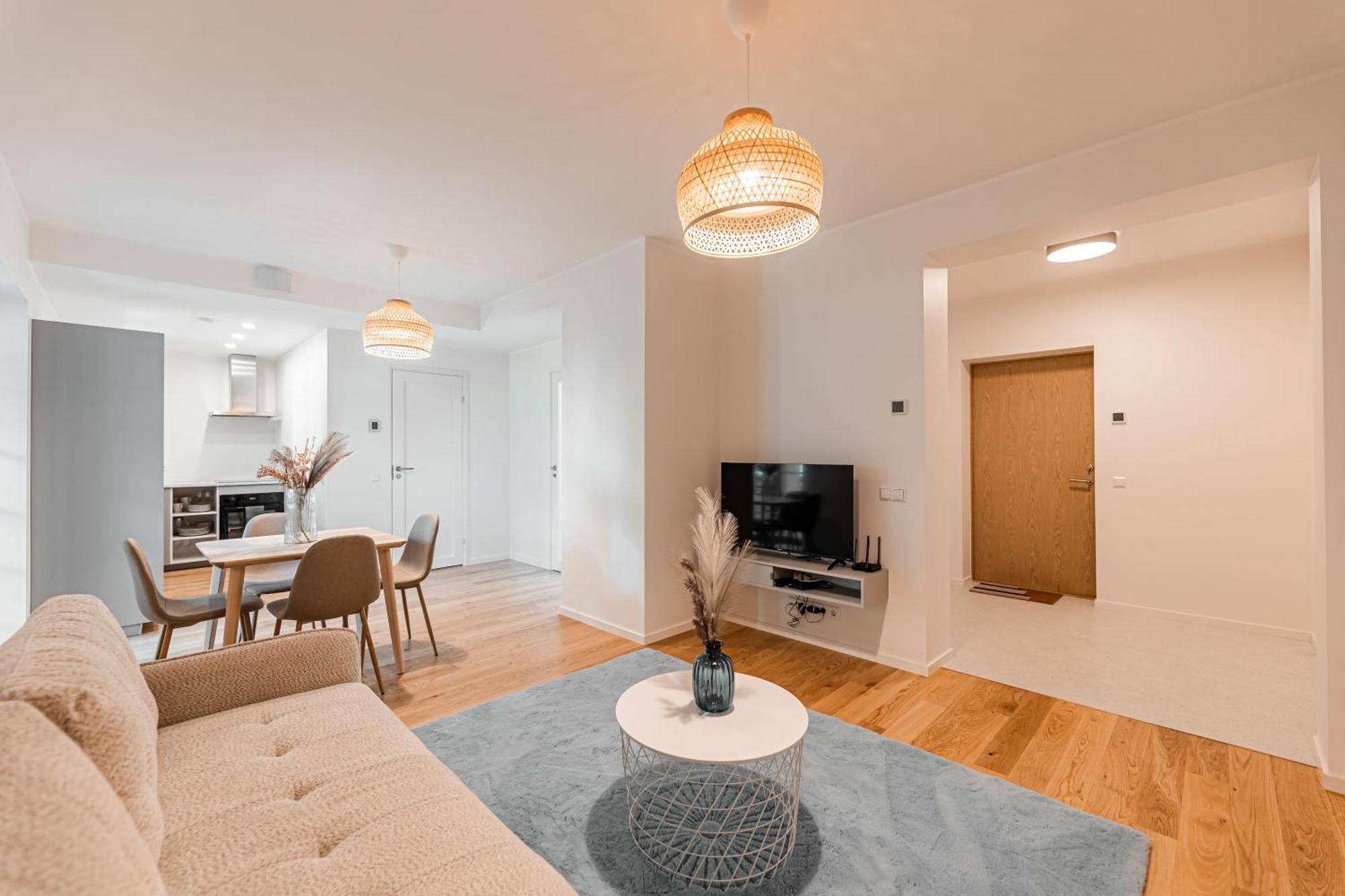 קורסארה Komandandi Apartments מראה חיצוני תמונה